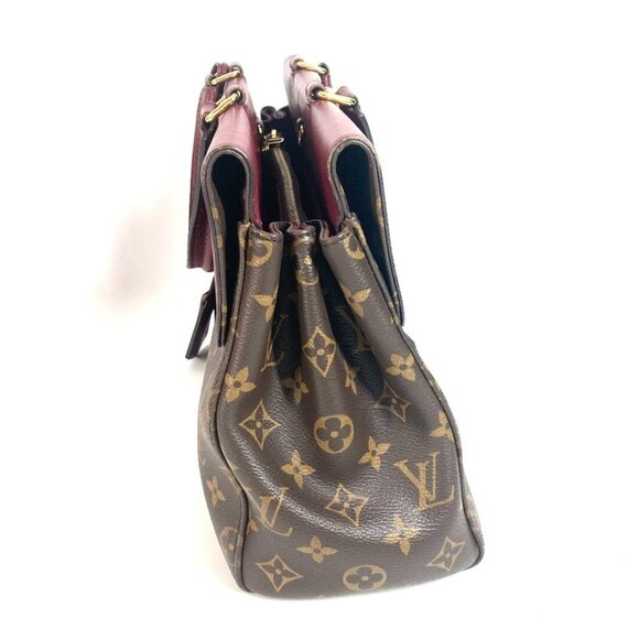LOUIS VUITTON Brown Monogram Tote Bag - Picture 4 of 16
